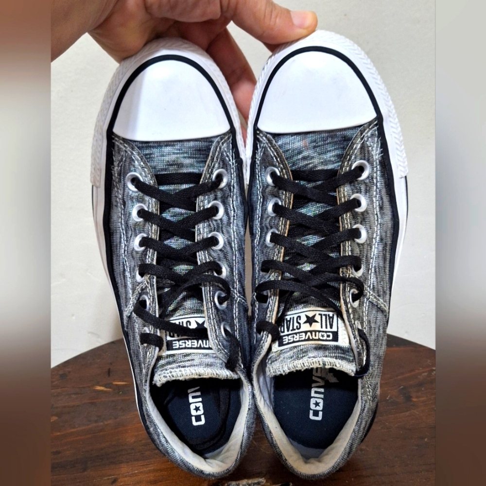 Size 7.5  - Converse Chuck Taylor All Star High Line OX